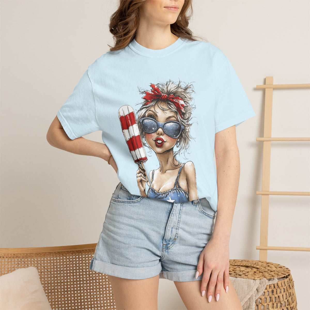 American Patriotic Pinup Girl T-Shirt